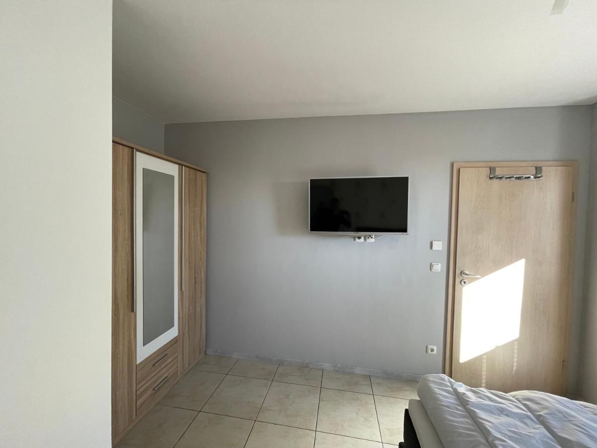 Villa Sara Wohnung Buskam Mit Terrasse Goehren  Zewnętrze zdjęcie
