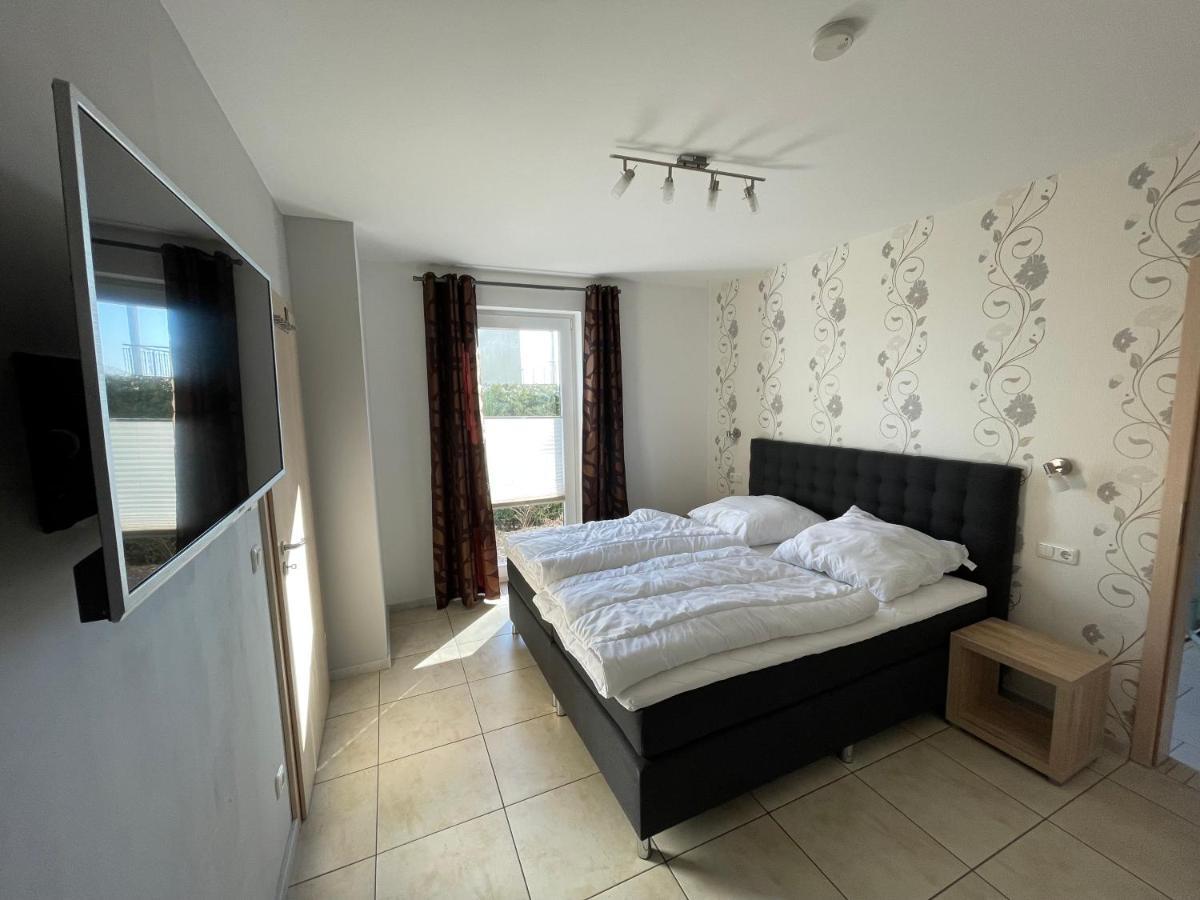 Villa Sara Wohnung Buskam Mit Terrasse Goehren  Zewnętrze zdjęcie